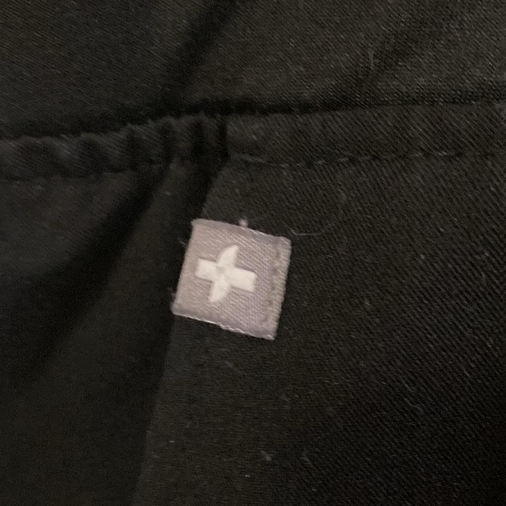 Figs Black Jogger Scrub Pants - Picture 12 of 16